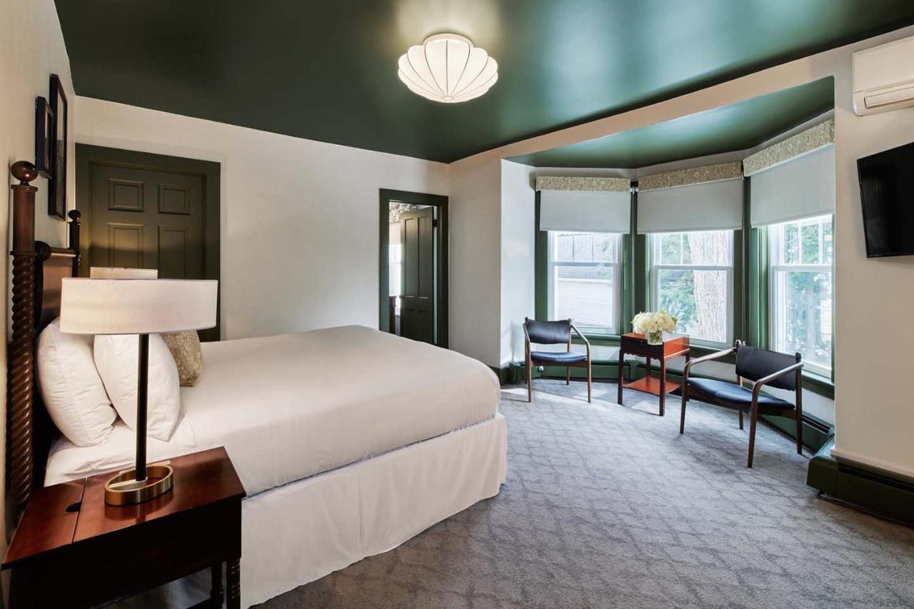 The Whitlock Hotell Lenox Exteriör bild